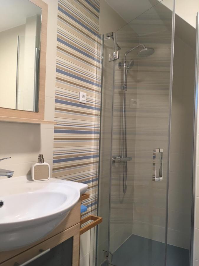 Apartment Behin Martinšćica Buitenkant foto